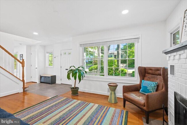 Foto del edificio - 4842 Park Ave