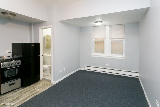 Building Photo - 5710 N Winthrop Ave