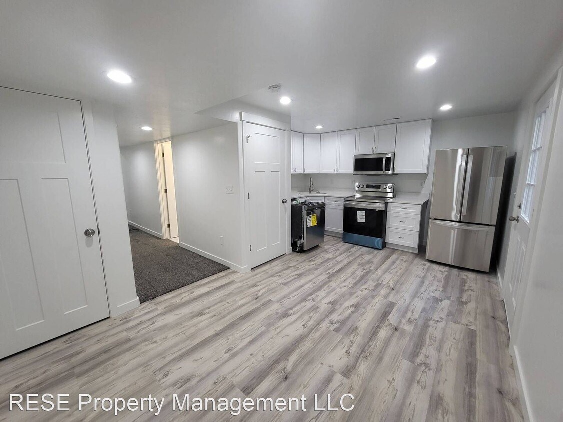 Foto principal - 2 br, 1 bath House - 22 E 425 N Downstairs