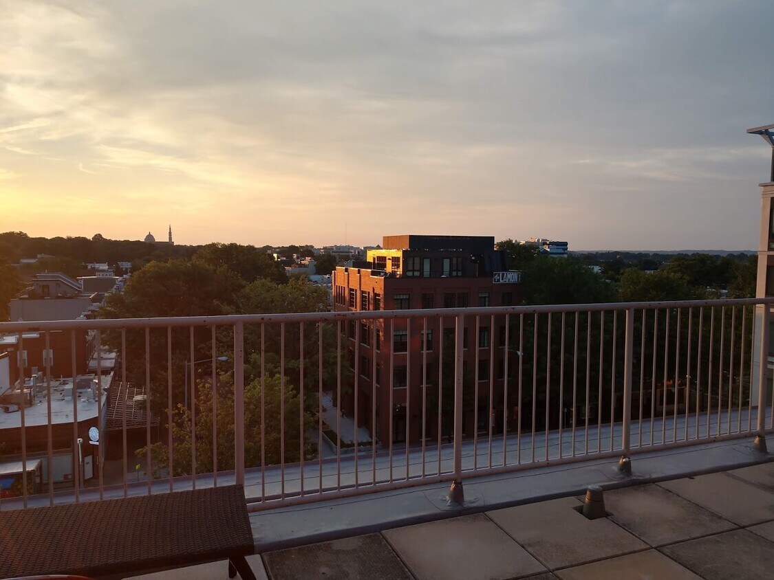 Foto del edificio - 701 Lamont St NW