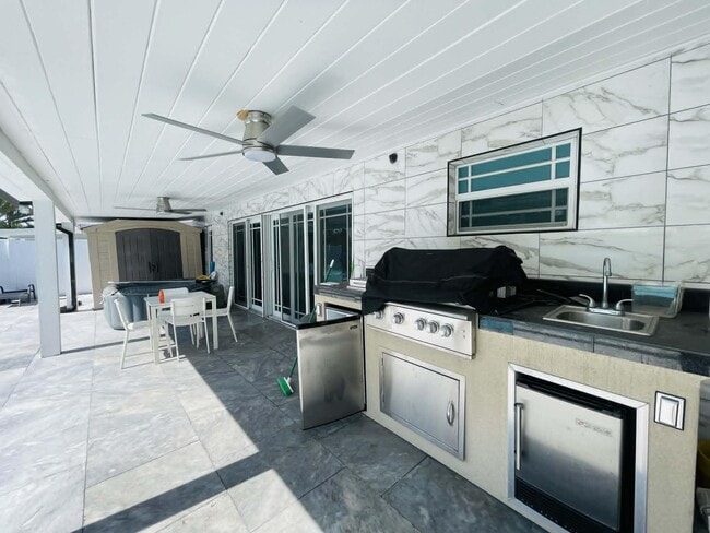 Foto del edificio - 2531 Gulfstream Ln
