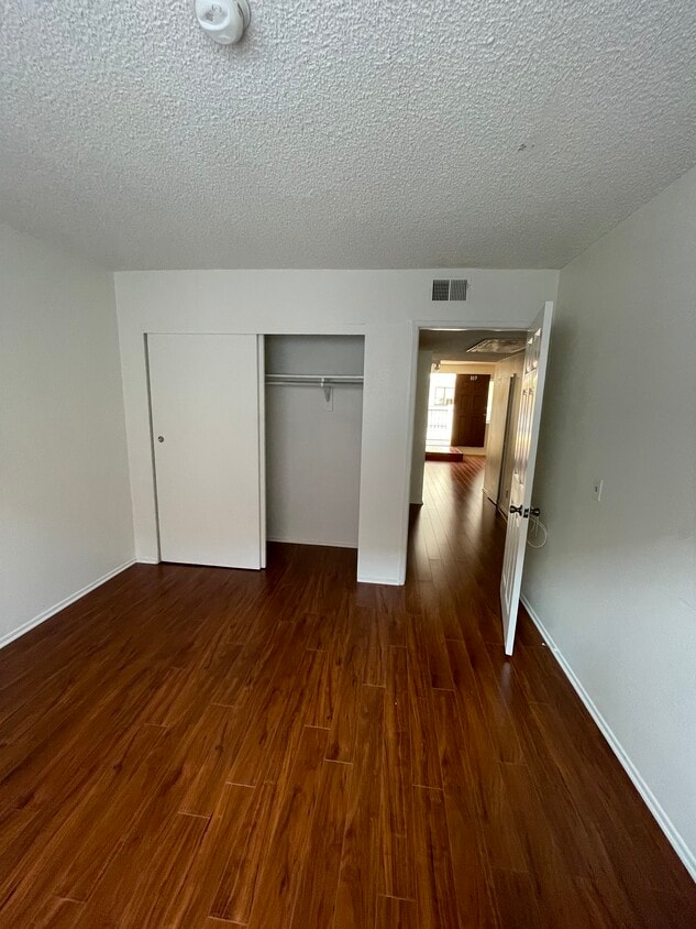 Building Photo - 1818 Stoner Ave
