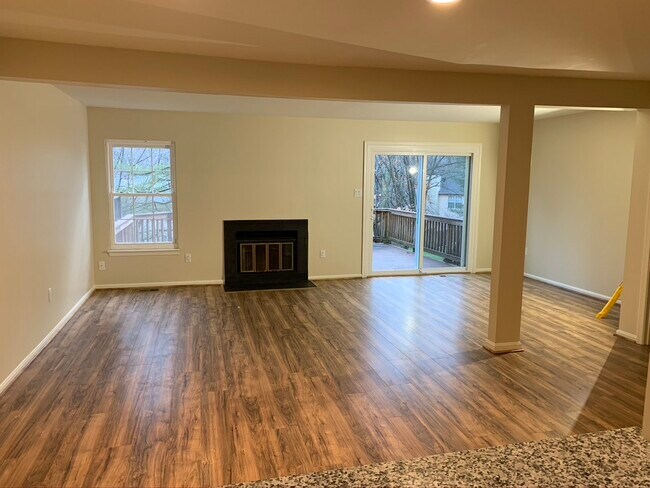 Living Room - 11521 Little Patuxent Pky
