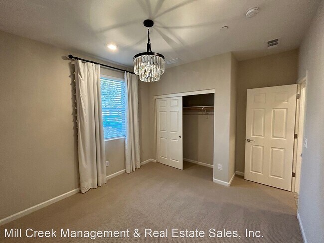 Foto del edificio - 3 br, 2 bath House - 3433 E. Harter