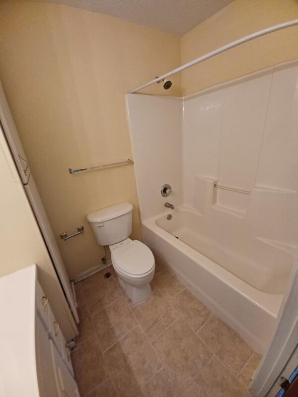 Building Photo - 126 Keyport Ct