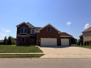 Building Photo - 2073 Pawnee Trail