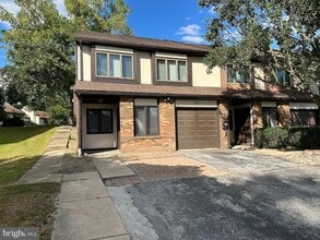 Building Photo - 5405 Delray Dr