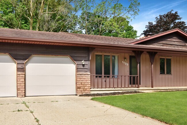 Building Photo - 1155 North Hampton Drive NE