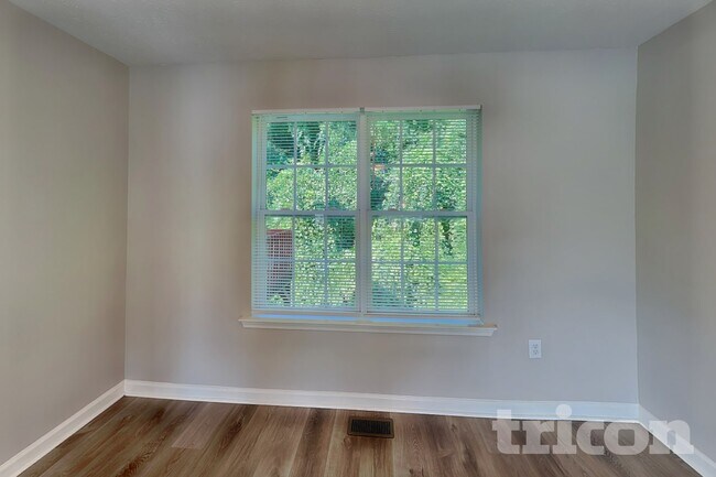 Foto del edificio - 63 Twin Oaks Trail