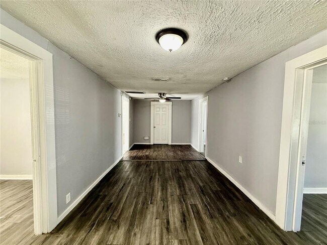 Foto del edificio - 3505 E Shadowlawn Ave