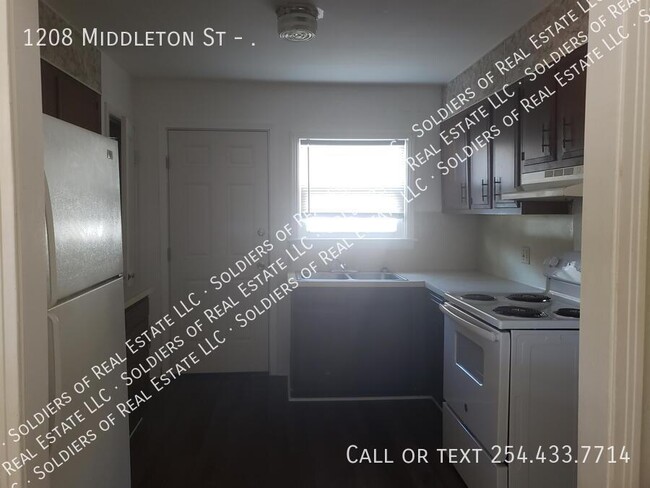 Building Photo - 1208 Middleton St