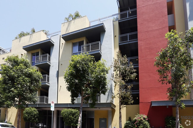 Building Photo - Ticino at NoHo