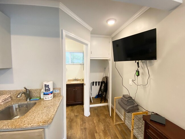 Building Photo - 3210 Felton St