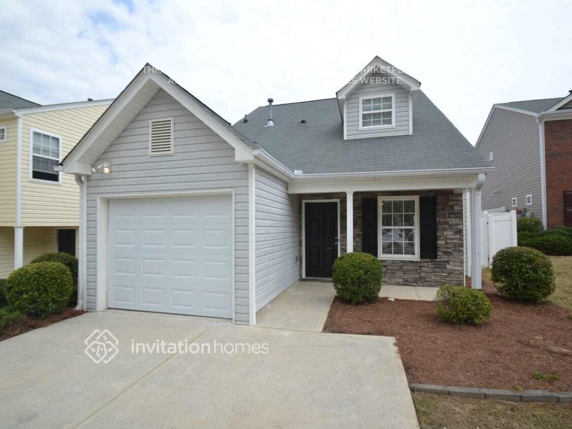 Foto principal - 252 Silver Ridge Dr