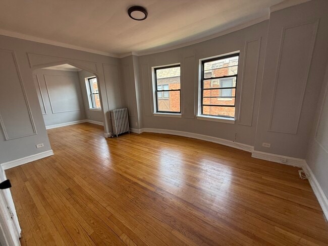 Building Photo - 5250 S Drexel Ave