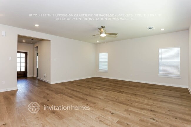 Building Photo - 419 Amberville Dr