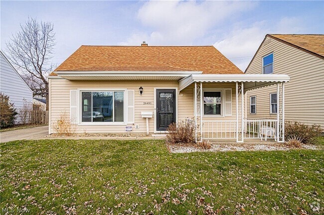 Building Photo - 26491 Shirley Ave