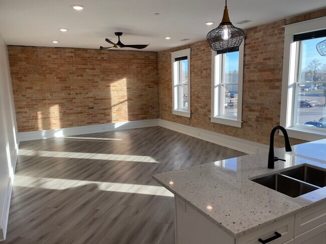 Espacio vital - 516 Phoenix St