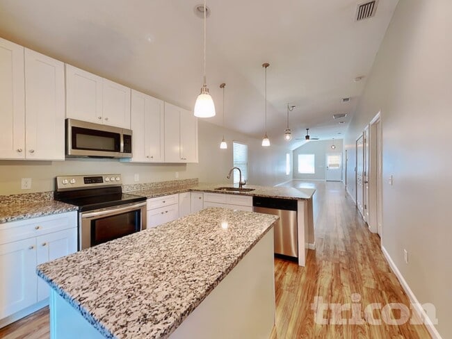 Building Photo - 10 Poinciana Cove Rd