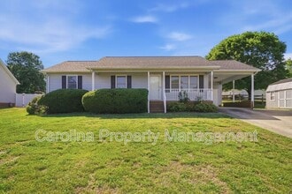 Building Photo - 1607 McFarland Dr