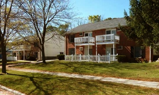 Primary Photo - 2114 Muir Field Rd