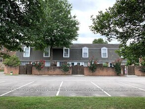 Building Photo - 1809 Grandin Rd SW