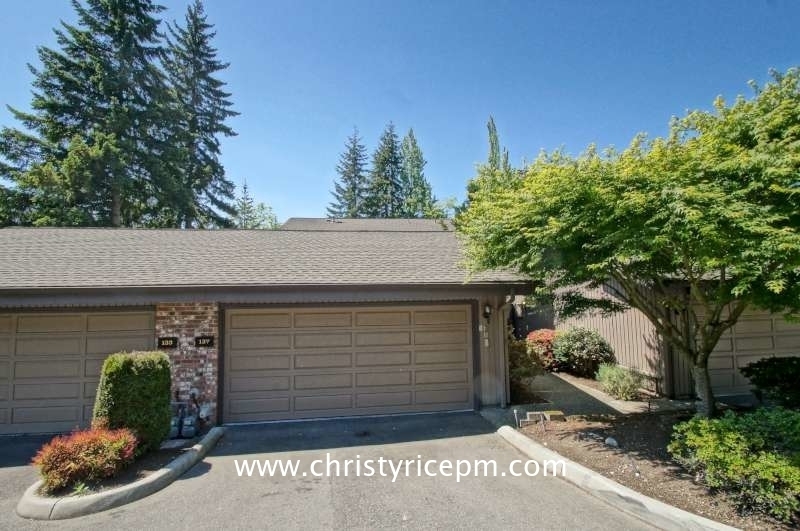 Primary Photo - 137 143rd Pl NE