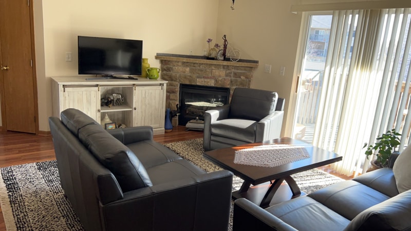 Foto principal - 10161 Sutton Dr
