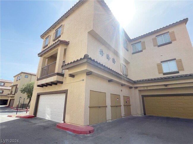 Building Photo - 5945 Palmilla St