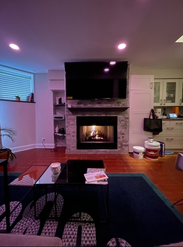 3430 N Elaine Pl Unit 4, Chicago, IL 60657 Condo for Rent in Chicago