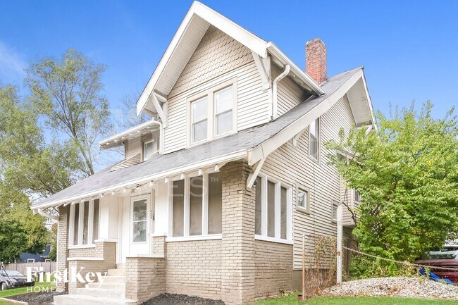 Building Photo - 626 E 25th St