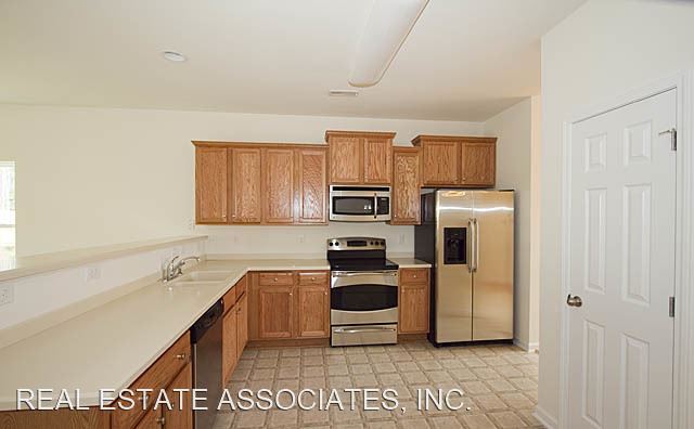 Building Photo - 5 br, 3.5 bath House - 6408 Bunker Hill Drive