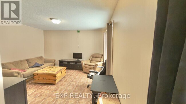 Photo du bâtiment - 16 Marshall St