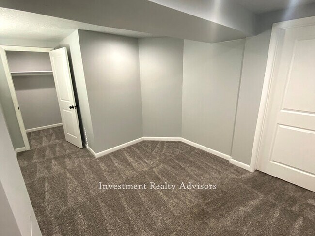 Foto del edificio - 4685 S Hanauer St