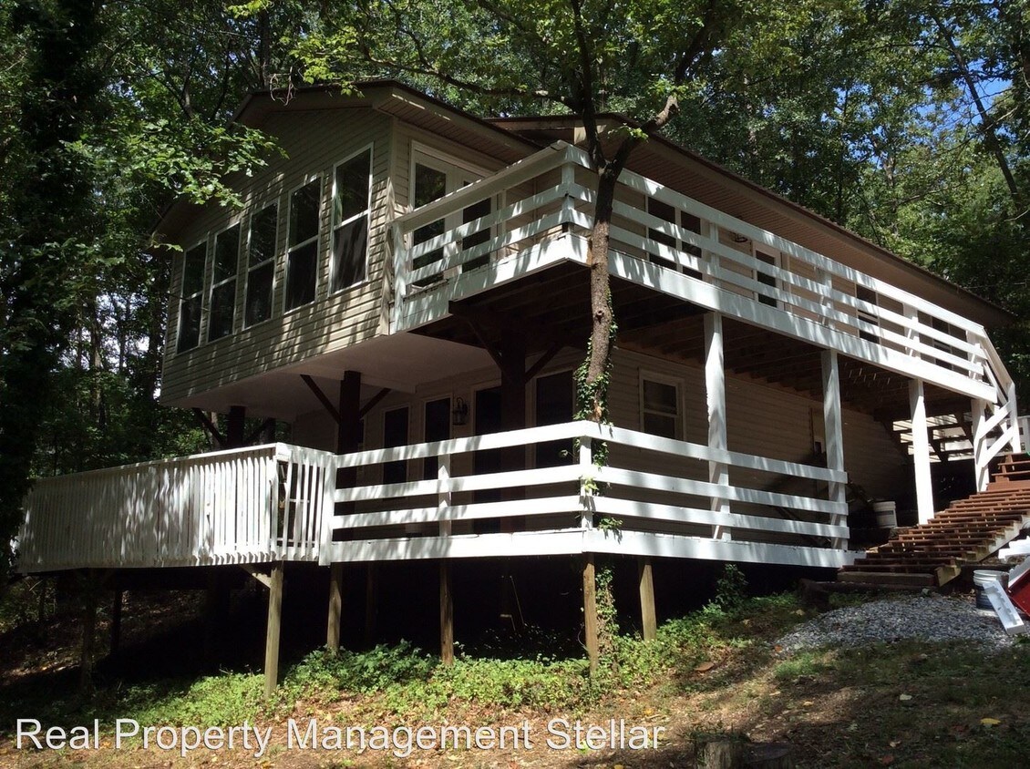 Primary Photo - 3 br, 2 bath House - 7743 Elm Circle