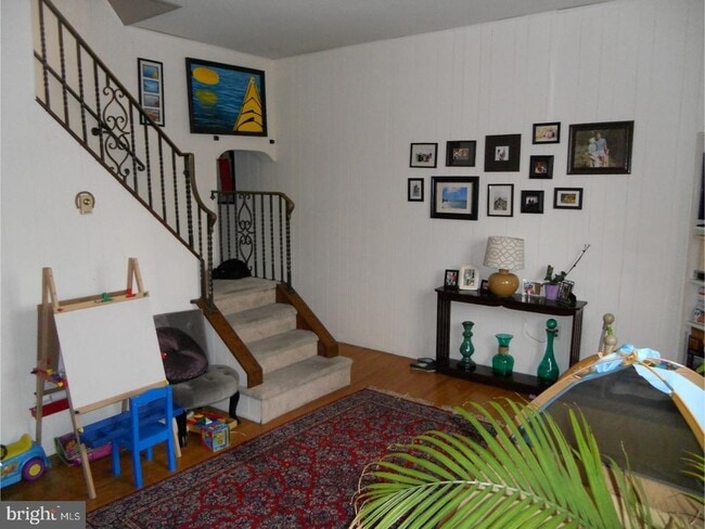 Building Photo - 4261 E River Dr