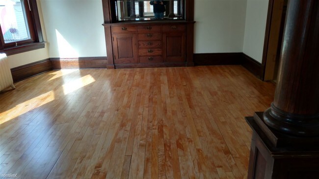 Building Photo - 3 br, 1.5 bath House - 8XX Thomas Avenue