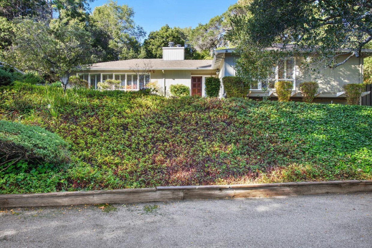 35 Warmwood Way, Hillsborough, CA 94010 House Rental in Hillsborough