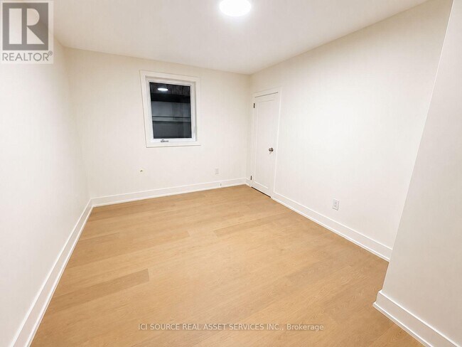 Building Photo - 150 Brunswick Ave