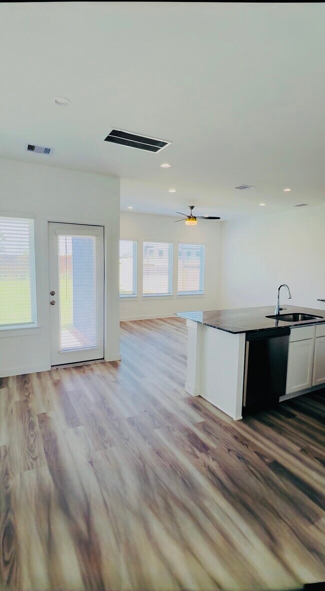Foto del edificio - 2803 Lisburn Ter Ln