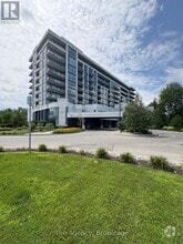 Building Photo - 7711-7711 Green Vista Gate