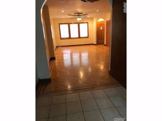 Foto principal - 256 Burns St