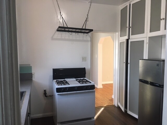 Foto del edificio - 276 Cherry Ave