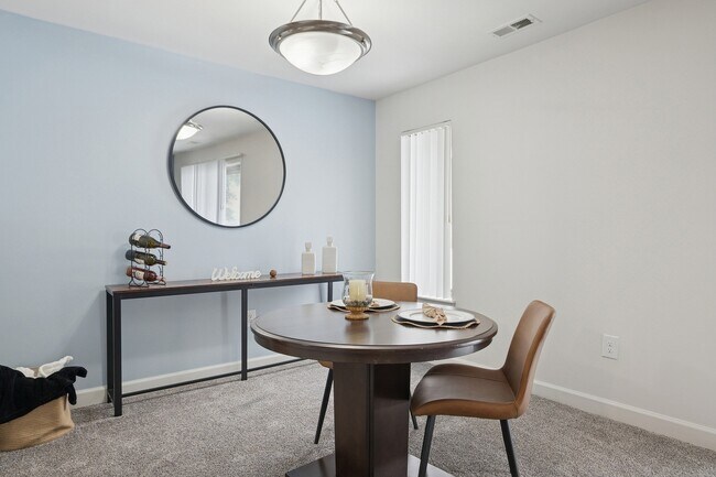 Foto del edificio - ReNew Franklin Hills