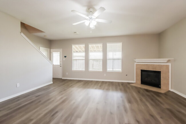 Building Photo - 12327 Landsdown Ridge Way