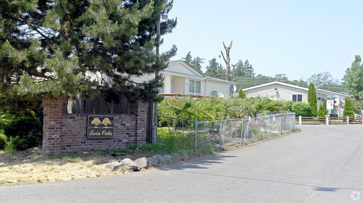 Foto del edificio - Twin Oaks Mobile Home Park