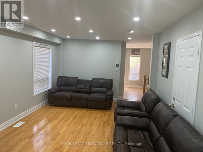 Building Photo - 5924 Terranova Dr
