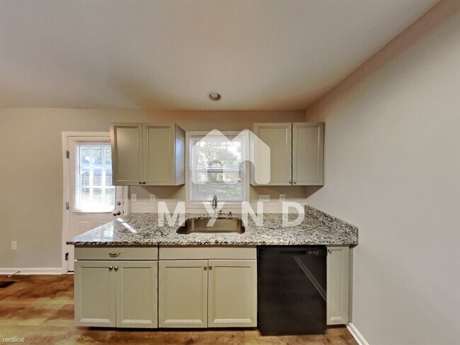 Foto del edificio - 3 br, 2 bath House - 60 Kentucky Ave Sw