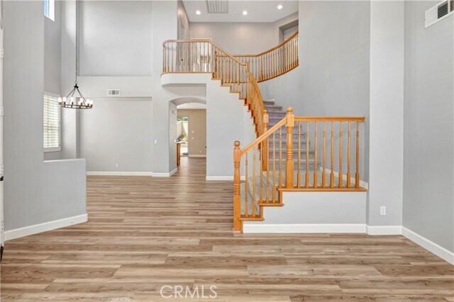 Foto del edificio - 47 Creek View Rd