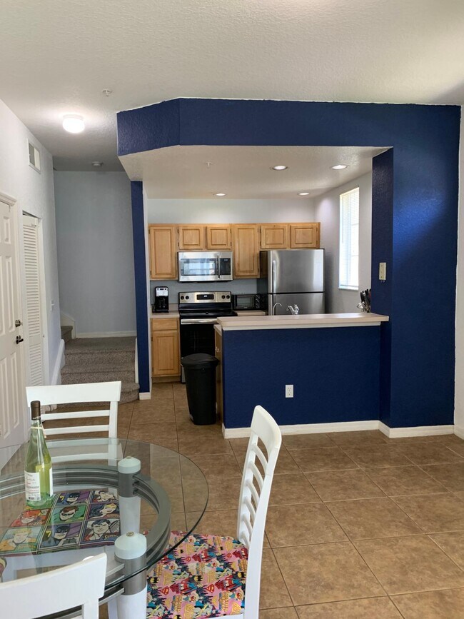 4019 Bay Dr, Kissimmee, FL 34741 Townhome Rentals in